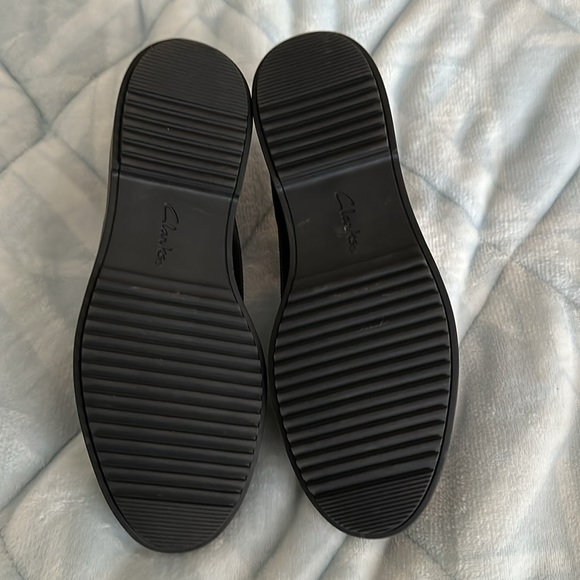 Clarks Women’s Raisie Eletta Penny Loafer in black tweed - Picture 2 of 4